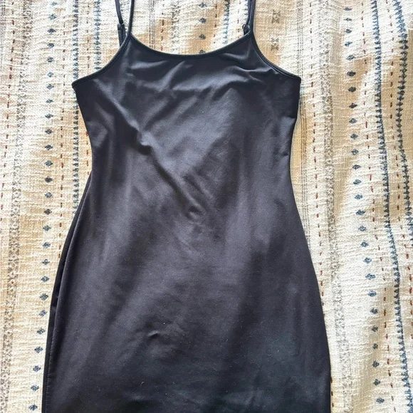 Elegant Black Mini Slip Dress - Picture 5 of 5